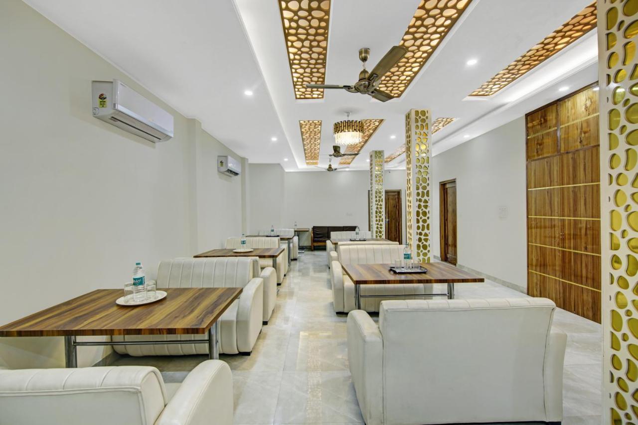 Treebo Royal Salute, Zirakpur Hotel Екстериор снимка